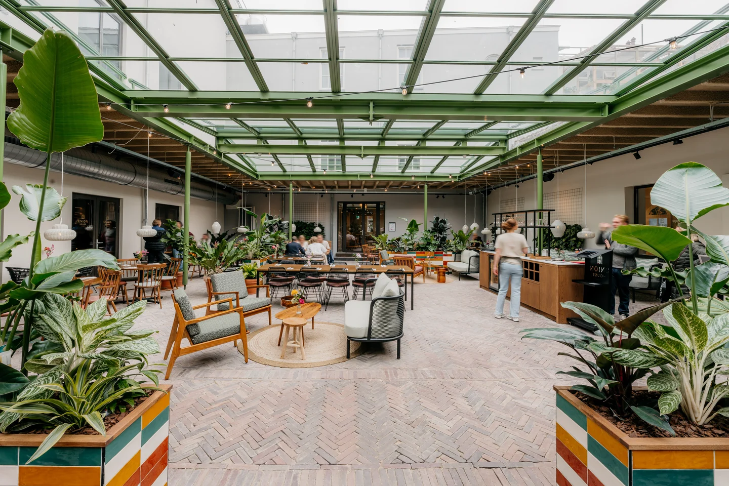 Union House — Utrecht patio · Union 01